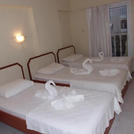Ksantos Hotel *